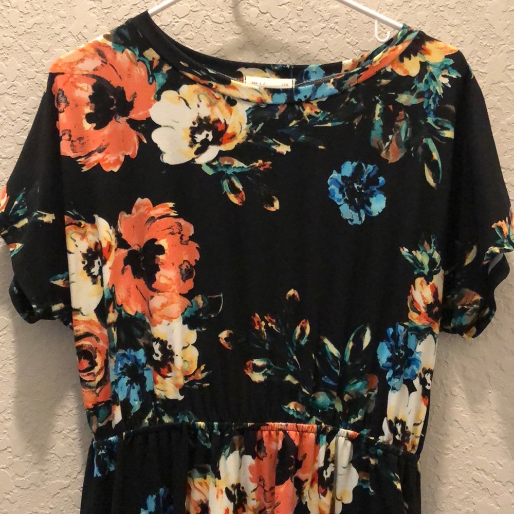 Midi Dress - WITH POCKETS - Black / Floral